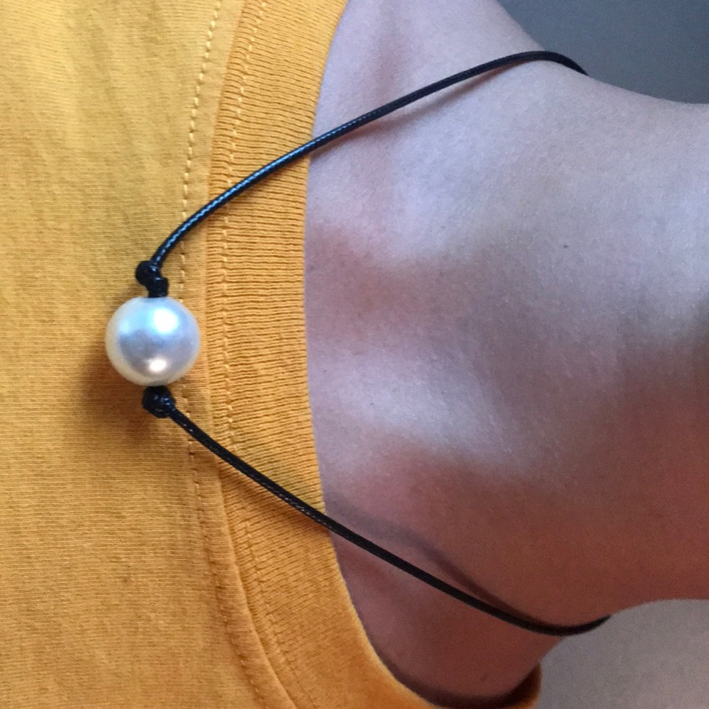 pearl choker
